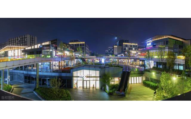 光影織就煙火巷 智亮齊魯夜經濟 &mdash;&mdash; 商業(yè)步行街亮化工程的創(chuàng)新升級