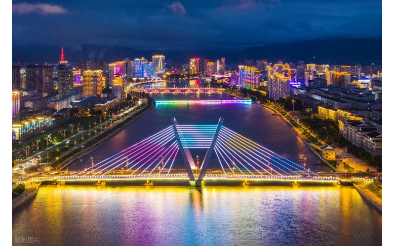 德州亮化工程：光影潤運河，夜展九達韻